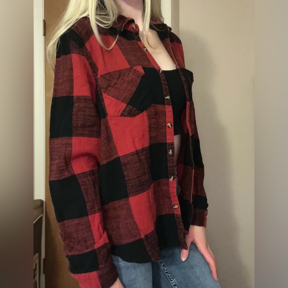 Women’s Flannel - Picture 5 of 5